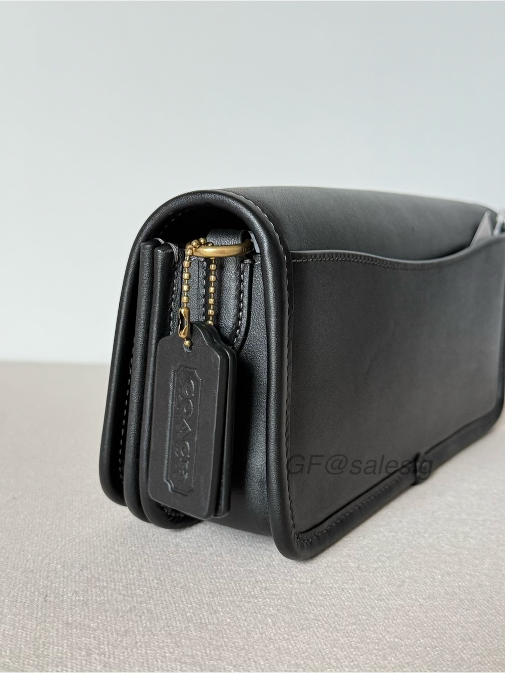 NWT Coach Dinky Shoulder Bag CW641 Black Glovetanned Leather Gold Hardware - Picture 6 of 15